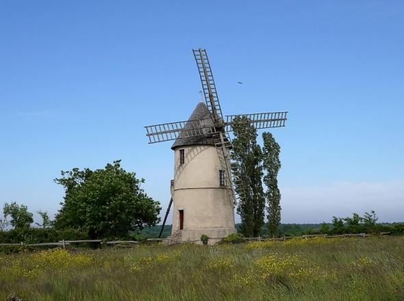 فيلا Moulin A Vent Le Champ Du Trail Saint-Cyr-des-Gats المظهر الخارجي الصورة
